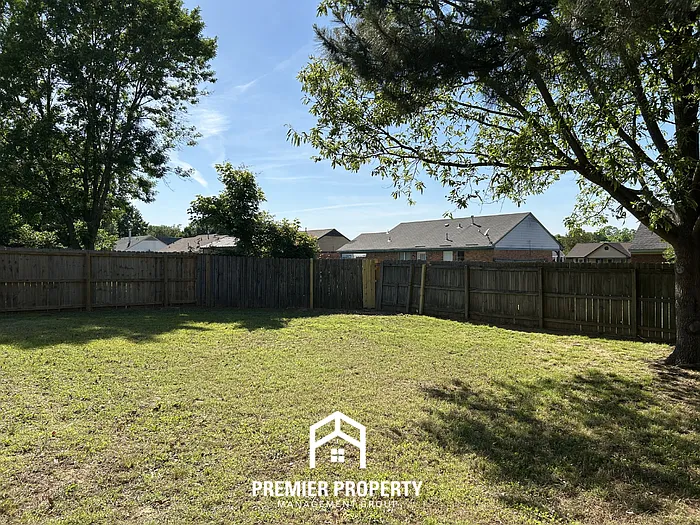 4174 Highgate Dr — Photo 12