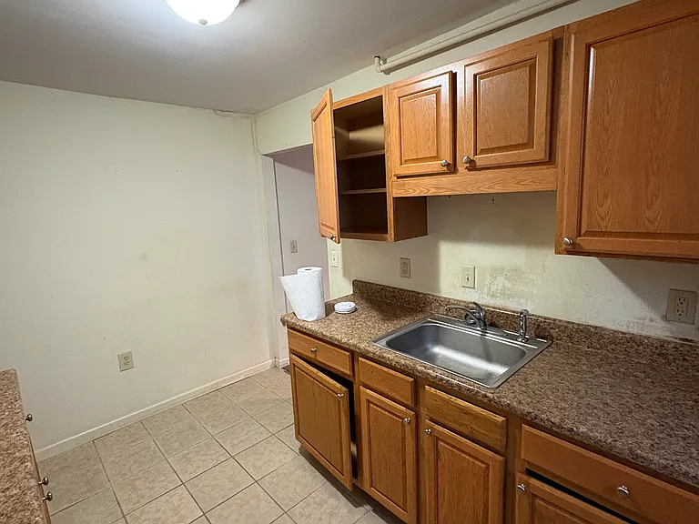 123 N Troy Ave #A-1 — Photo 9