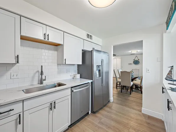 1605 S Us Highway 1 APT M1-103, Jupiter, FL 33477