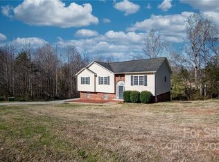 4847 Sandstone Dr, Conover, NC 28613