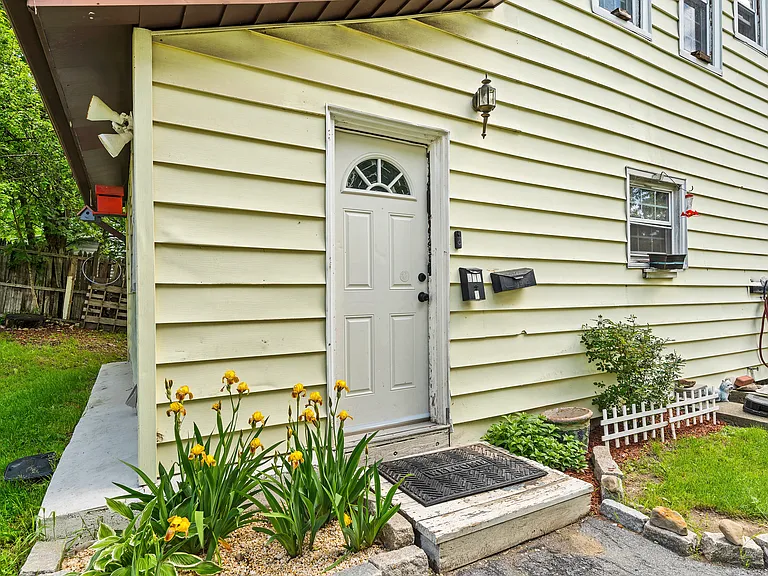 102 Wawayanda Ave #1 — Photo 8