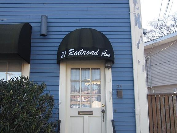 3rd image of 23 Railroad Ave Ste 4
