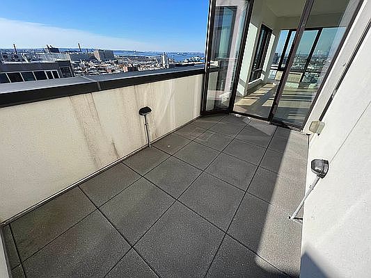 4th image of 635 4th Ave #1223