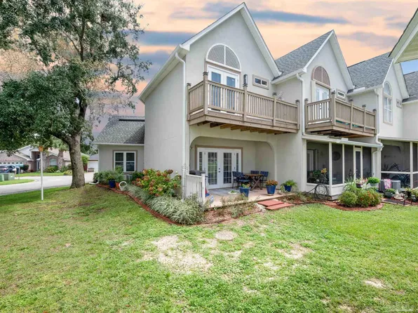 7171 Majestic Blvd, Navarre, FL 32566