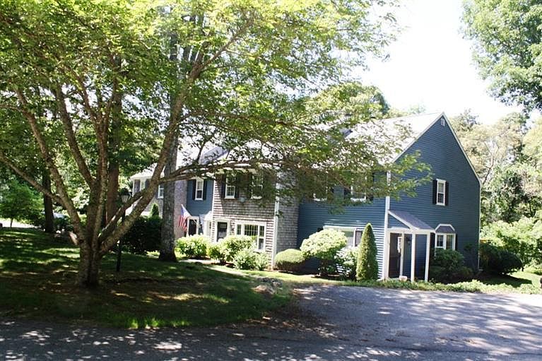 1st image of 101 Woodview Drive #101