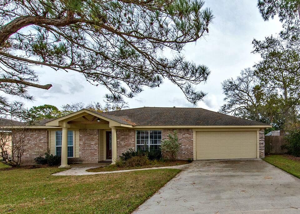 1st image of 5207 Bayou Dr