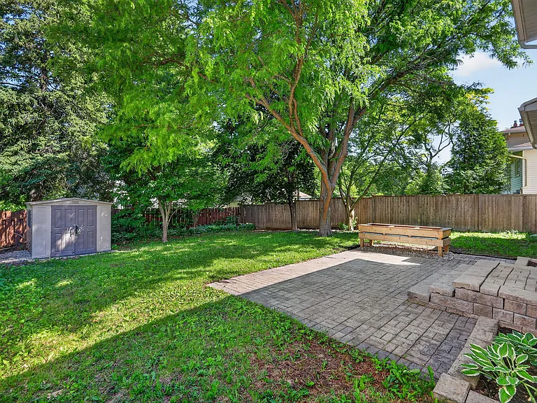 898 Explorer Ln — Photo 30