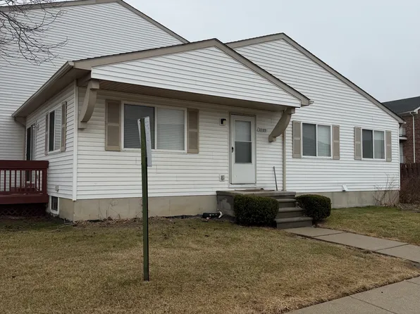 28189 Raleigh Crescent Dr #108, New Baltimore, MI 48051