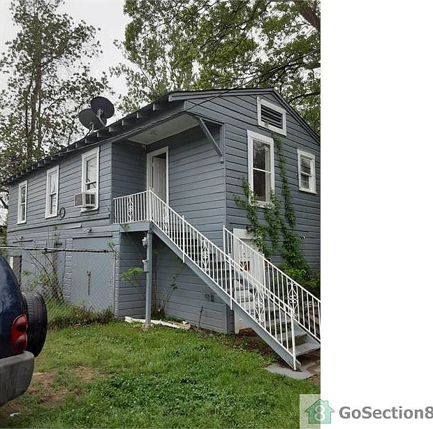 1st image of 2501 Malcolm St