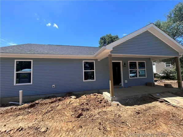 101 Spring Street, Charlestown, IN 47111