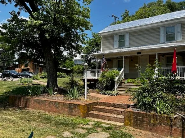 2464 Garber Rd, Mount Jackson, VA 22842