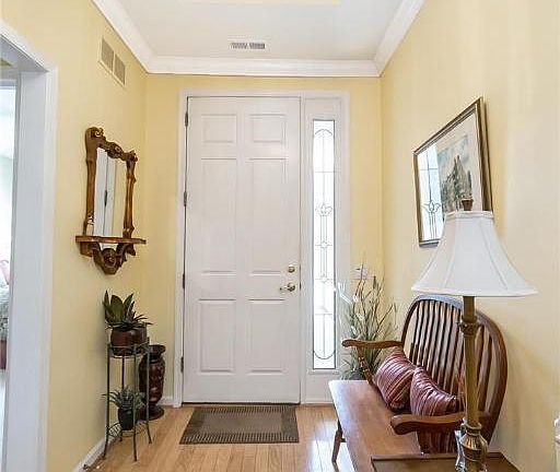 4th image of 2777 Terrwood Dr E