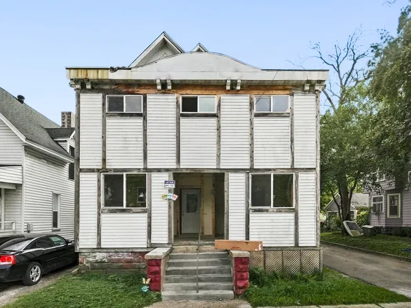 317 Earl Street #1-2, Eau Claire, WI 54703