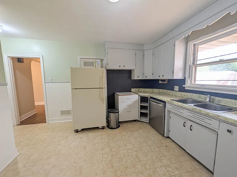 37 Franklin Blvd — Photo 8