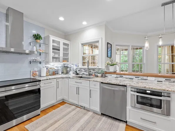 1721 White Dogwood Rd, Apex, NC 27502