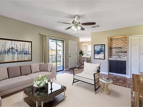 3rd image of 3217 Oak Lawn Pl #211