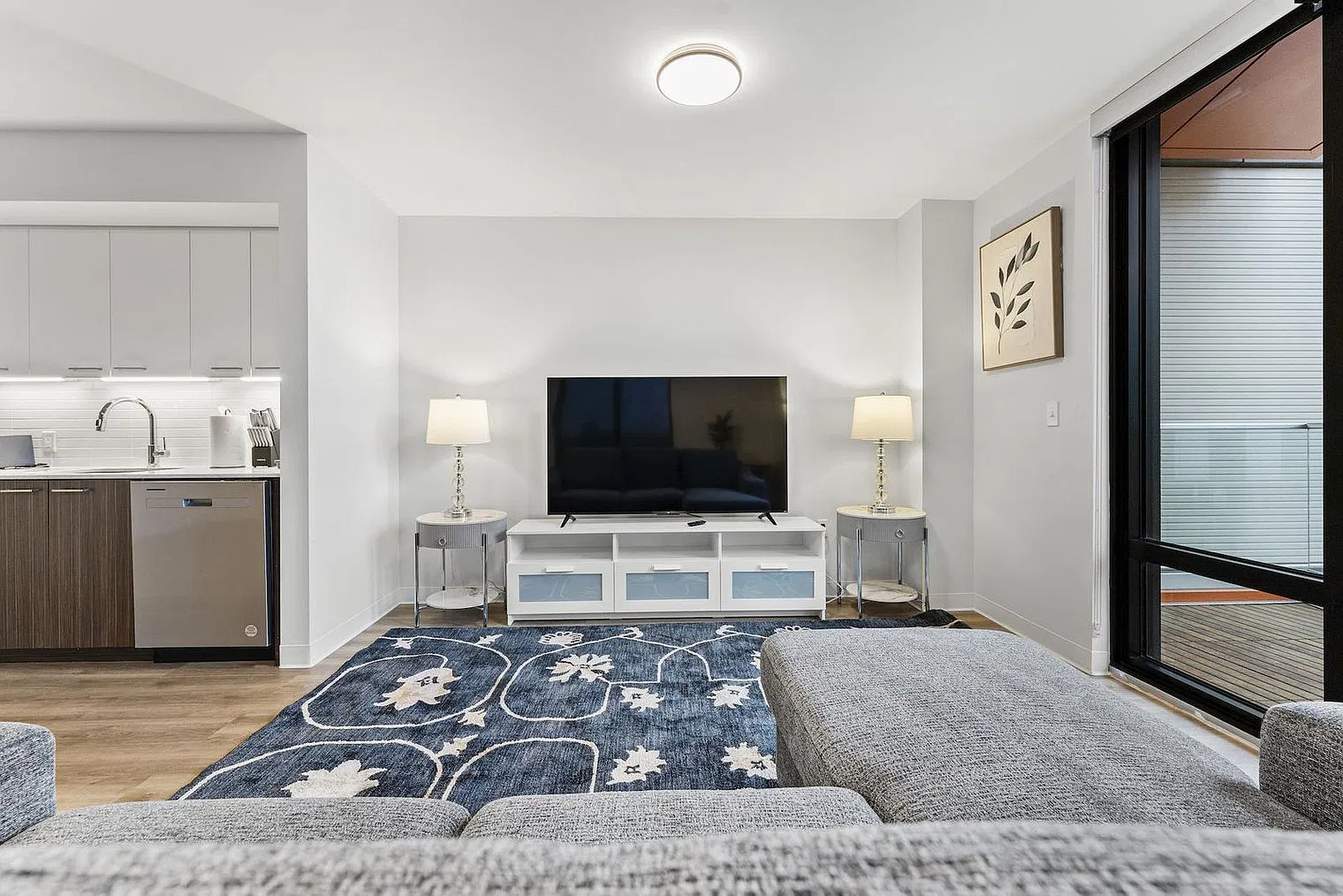1 bed, 1.0 bath, 871 sqft, $3,779 — Photo 4