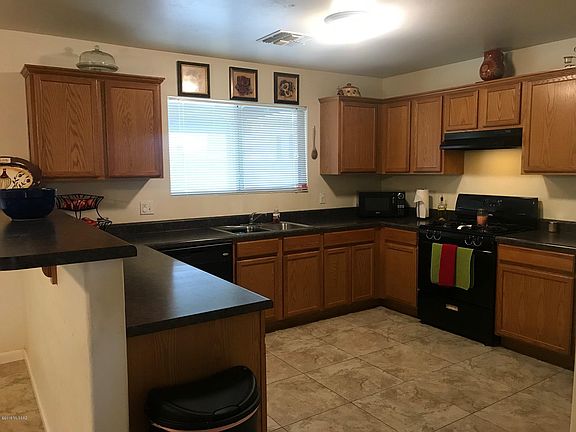 3rd image of 4872 W Calle Don Antonio