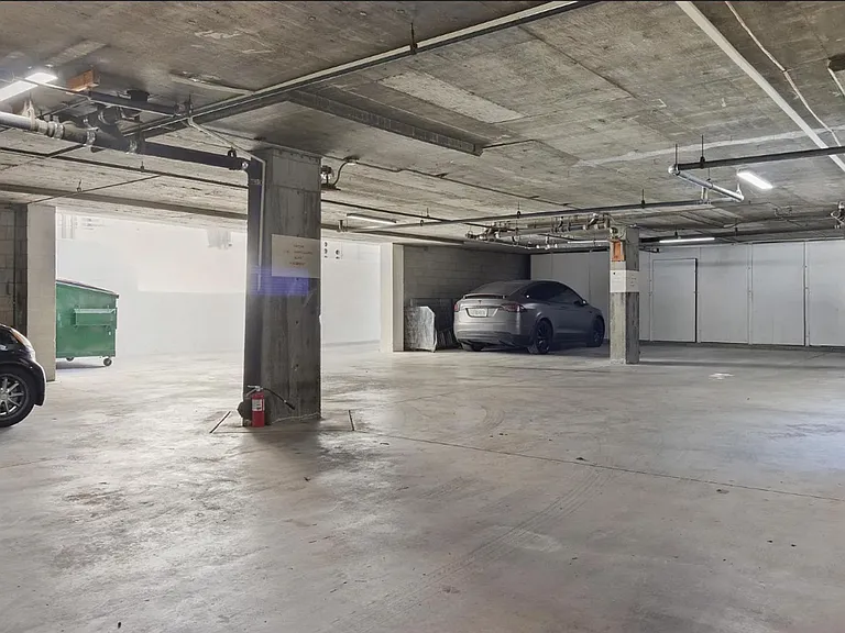 1151 N Peck Ave — Photo 22