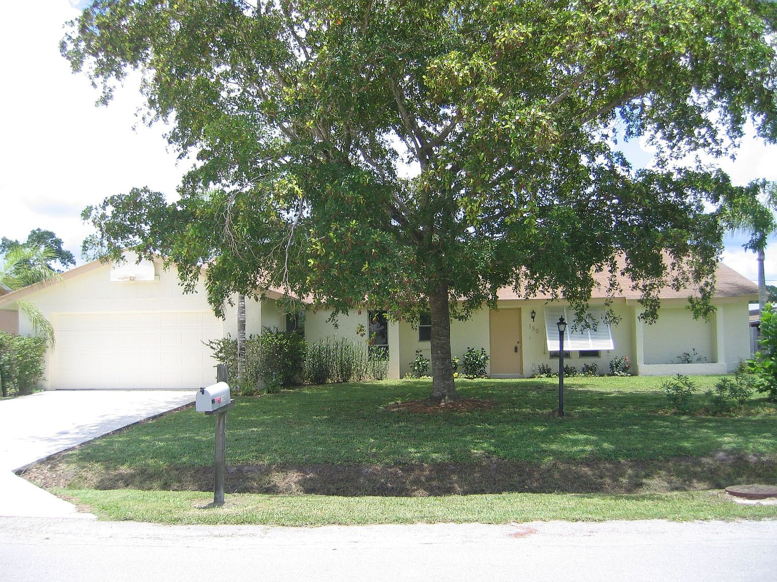 4180 Looking Glass Ln #8, Naples, FL 34112 | Trulia, image size:1536x1152