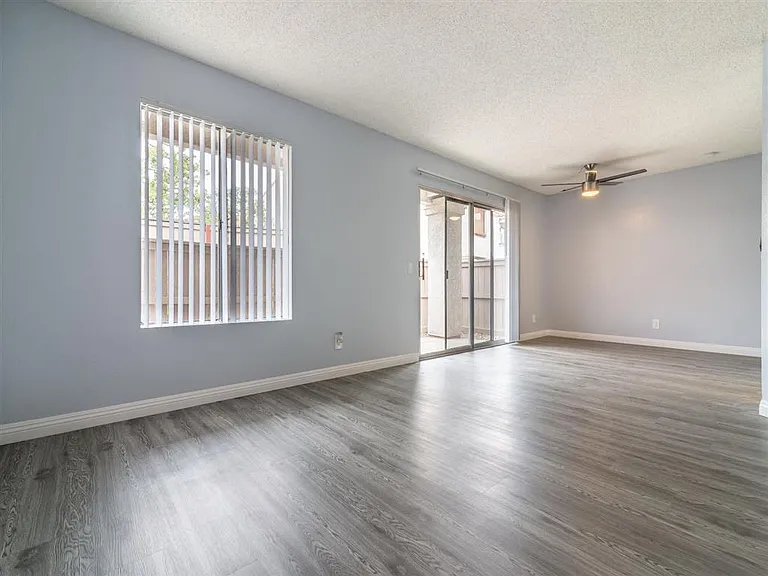 Nova Pointe Apartments — Photo 11