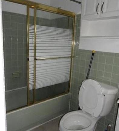 4th image of 1275 NE 155th St