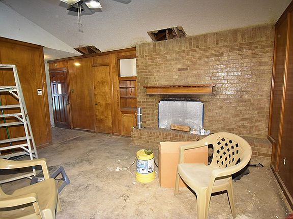 3rd image of 30 Lower Colorado Dr