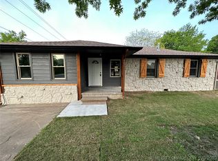 514 N Broadway, Locust Grove, OK 74352