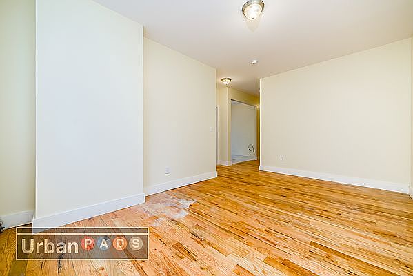 2nd image of 667 Hancock St #2L