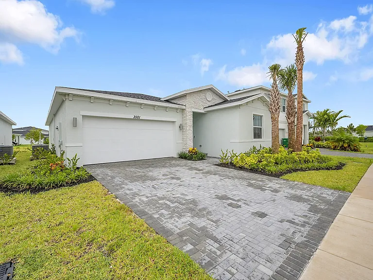 3501 Harborside Ave — Photo 4
