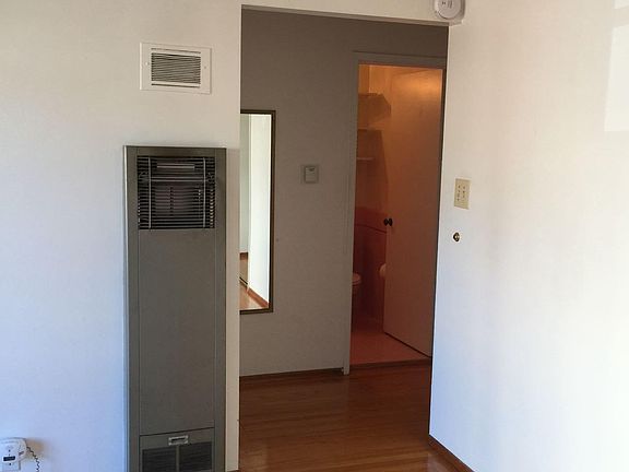 2nd image of 3401 Balboa St APT 2
