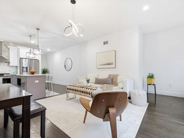 519 Liberty Avenue image 4 of 38