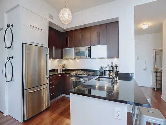 Sold by Sotheby's International Realty | media 15