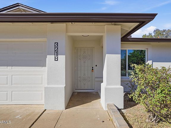 3rd image of 3218 E LIBBY Street