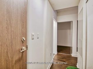 27 Bathurst St W #909, Toronto, ON M5V 0R1