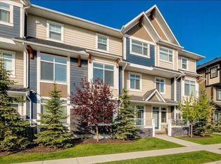 833 S 85th St SW, Calgary, AB T3H1Y1