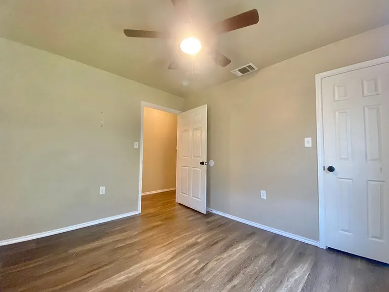 1512 E Ursuline St #2 — Photo 7