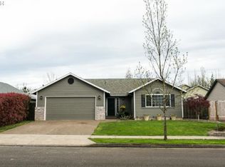 3020 Burlington Dr, Newberg, OR 97132
