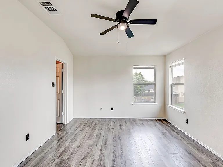 4411 Causeway Ct — Photo 19