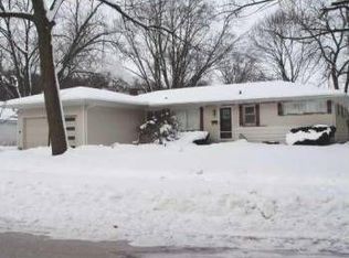 604 La Fox River Dr, Algonquin, IL 60102