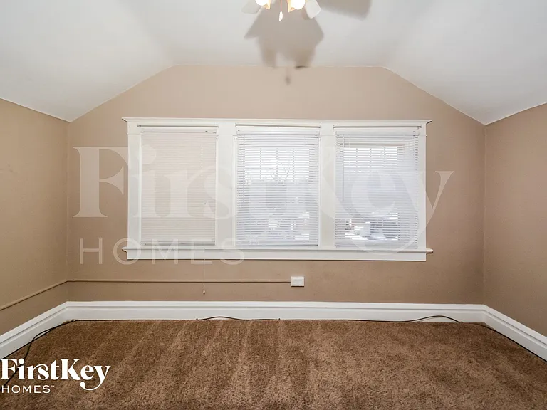 1455 S New Florissant Rd — Photo 11