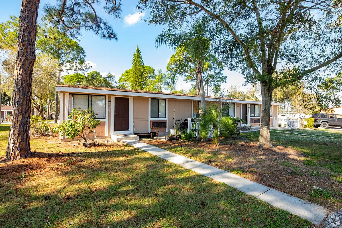 Building Photo - Apollo Beach Villa
