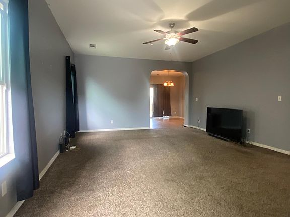 4th image of 260 N 3rd St