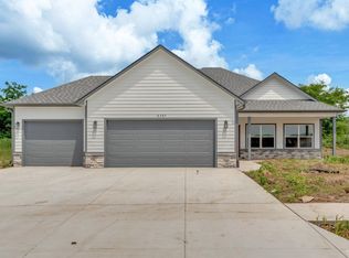 8387 Derik Ct, Manhattan, KS 66502