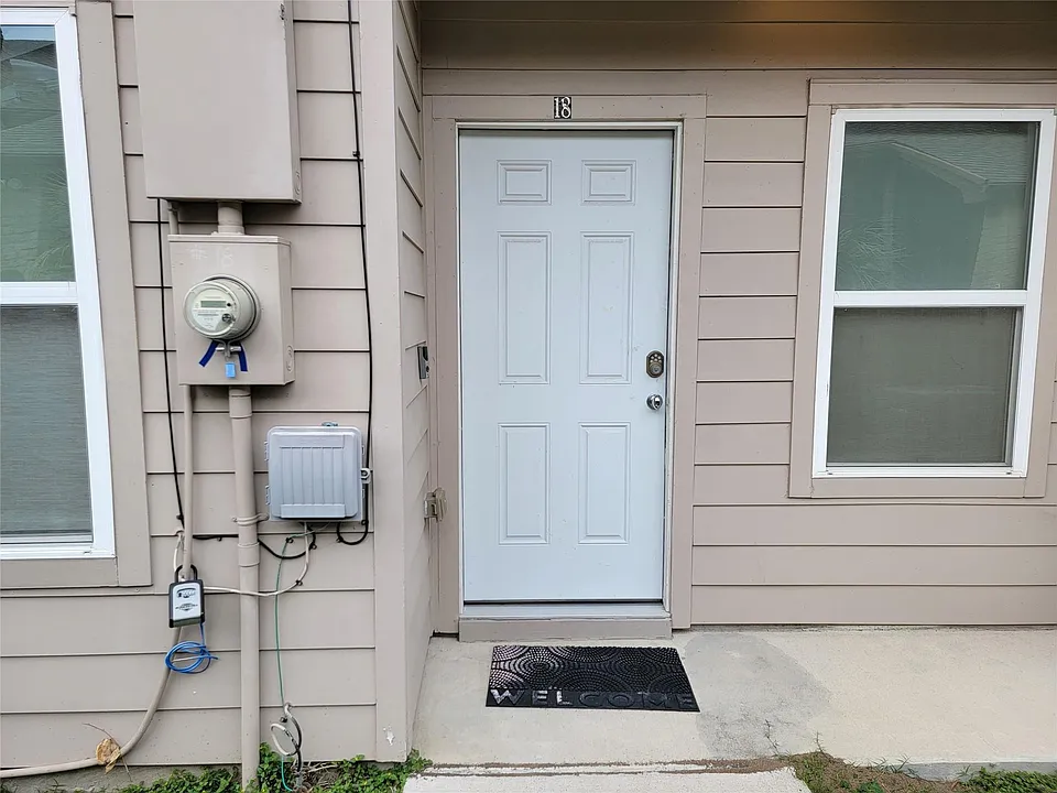 18 Evanston St