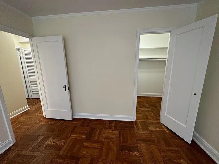 The Royal York Apartments — Photo 109