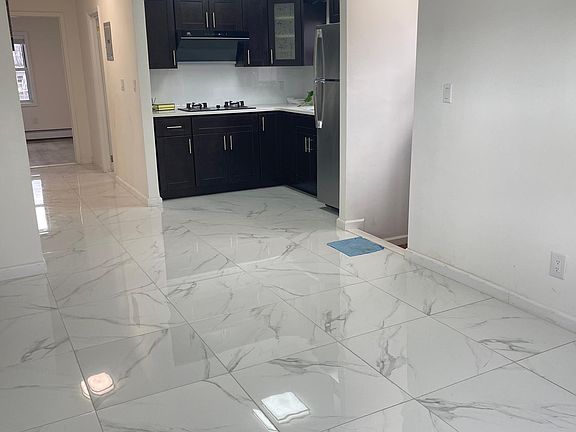 3rd image of 14007 Negundo Ave Floor 2