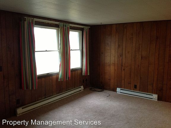 4th image of 302 Lincoln St APT 2A*