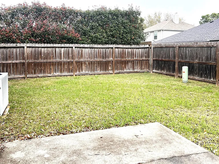 8239 Squires Place Dr — Photo 21