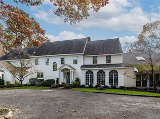 88 Jennings Rd, Cold Spring Harbor, NY 11724